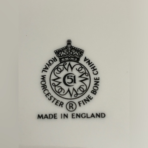 Three Royal Worcester of England Decorative 22K Bird Fine Bone China Plates - Picture 11 of 13